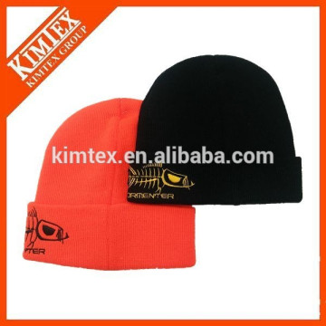 China al por mayor de moda de invierno personalizado de acrílico plain beanie